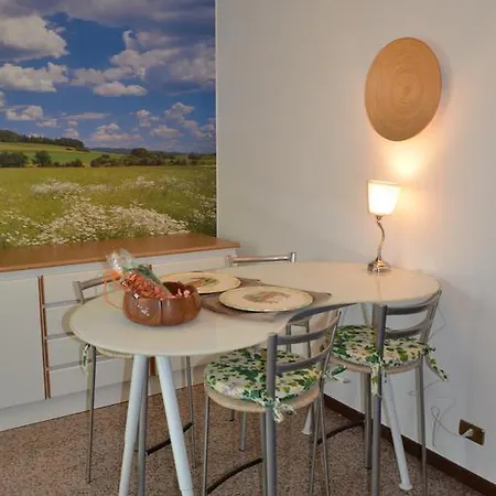 Casa Vacanze Primule Appartamento Malgrate
